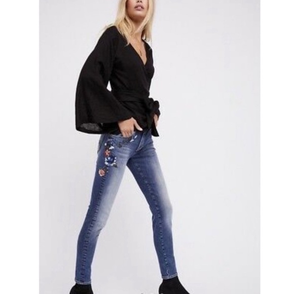 DRIFTWOOD Marilyn Floral Embroidered Mid Rise Skinny Jeans Sz 29 - Picture 1 of 10
